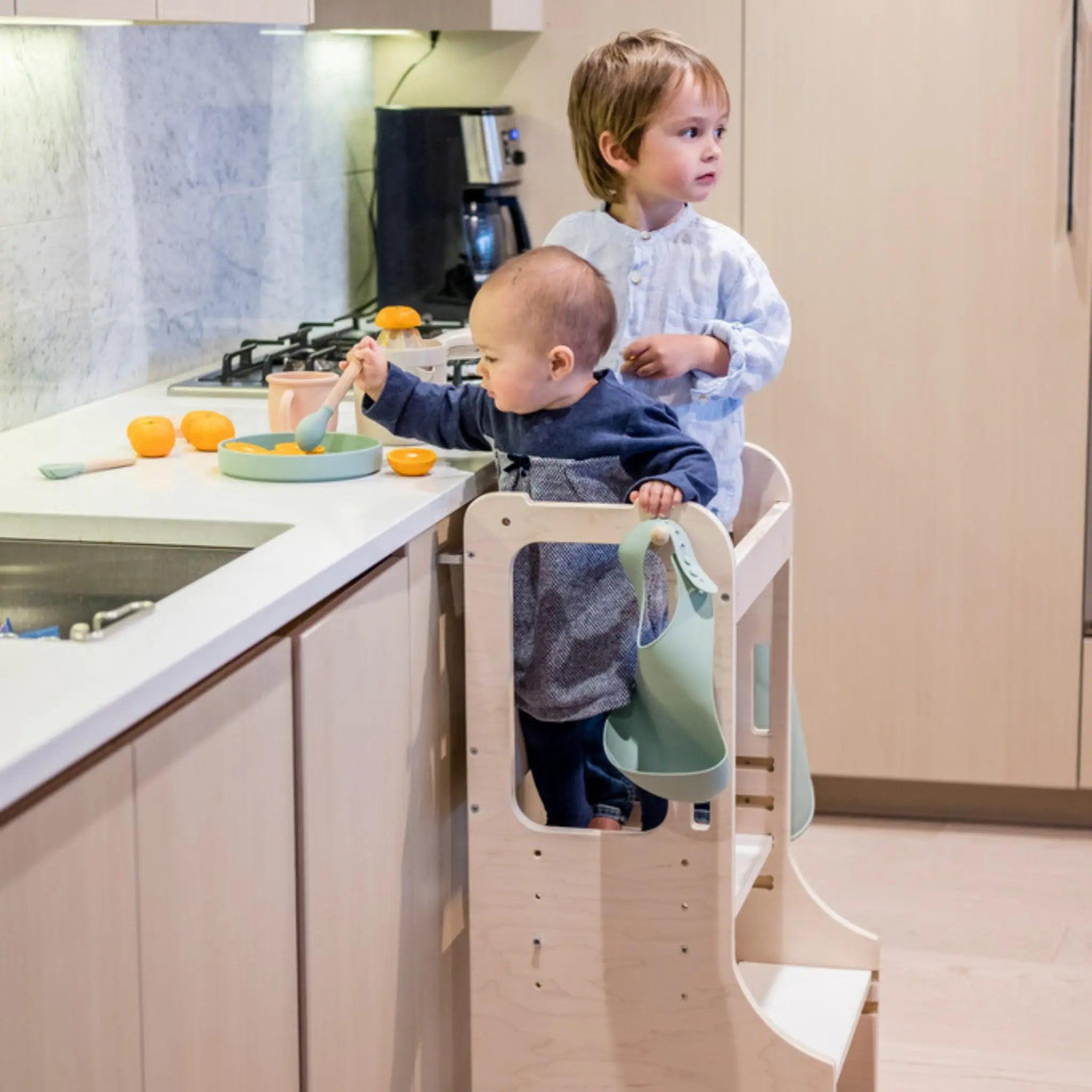 KIWI - Kitchen Tower, Activity and Learning Stool.