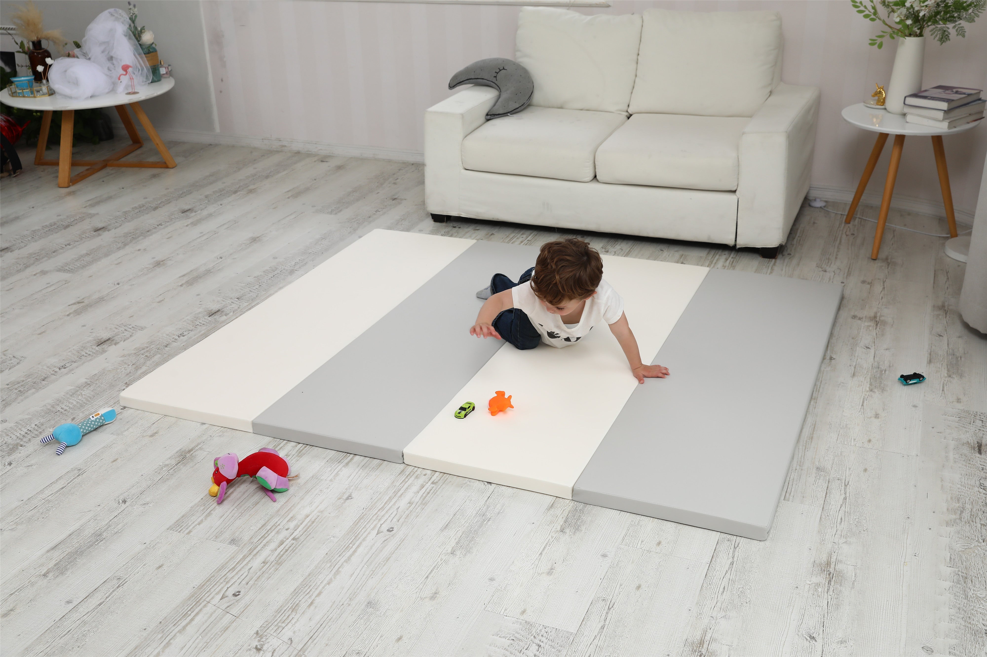 {{product_title}} ride on car for kids | KidsVIP Canada