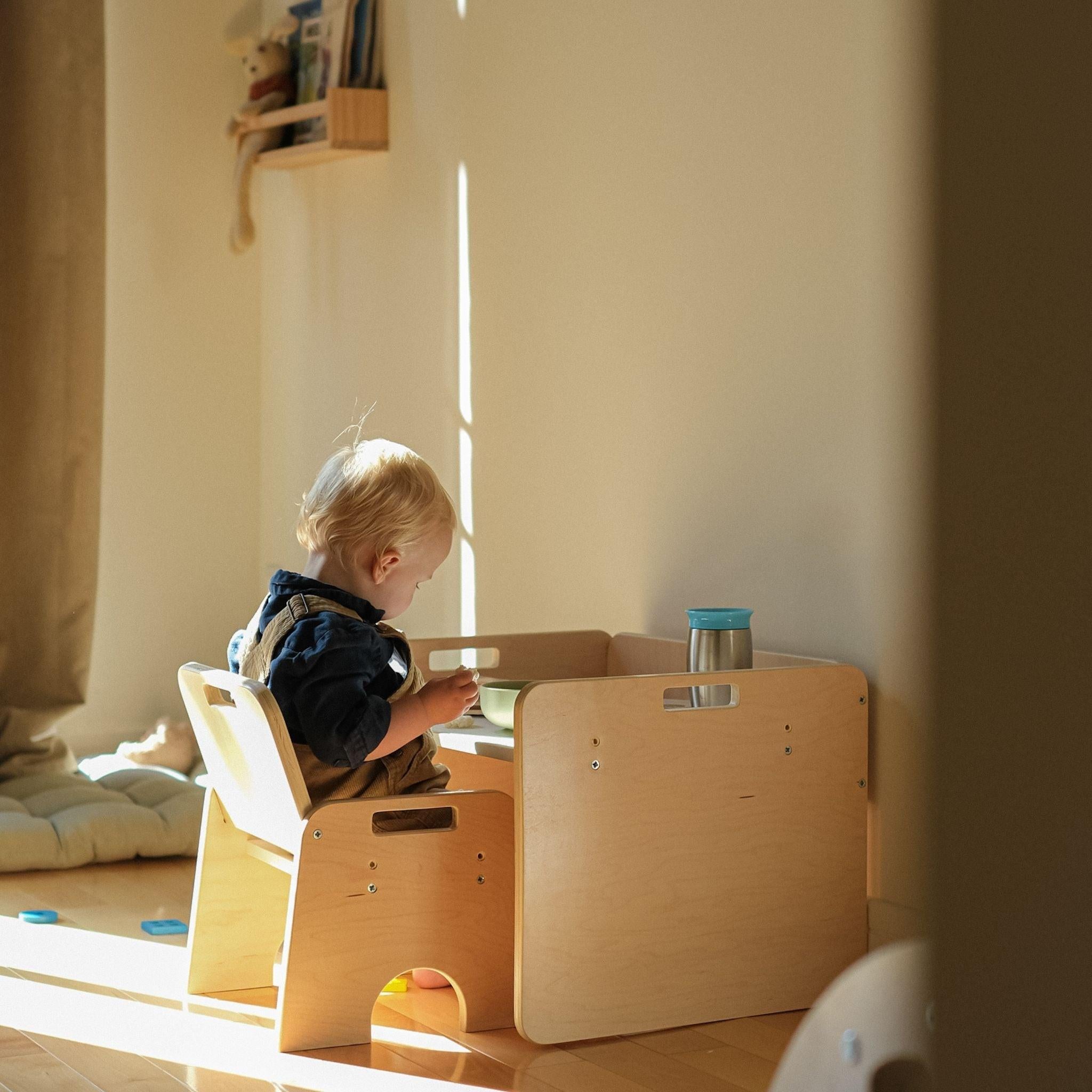 PAPAYA SET - Weaning Montessori Table and Chair Adjustable Height.