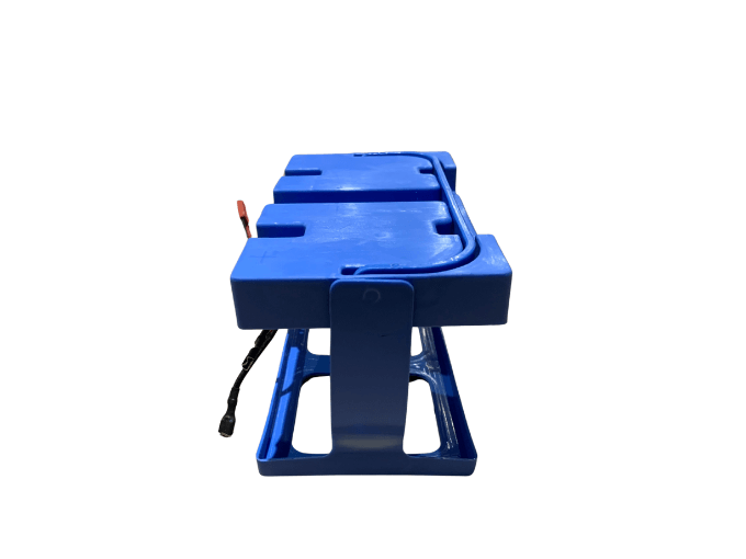 Blade BT/XR Battery Pack with Wires and Fuse only (No Battery) image 0