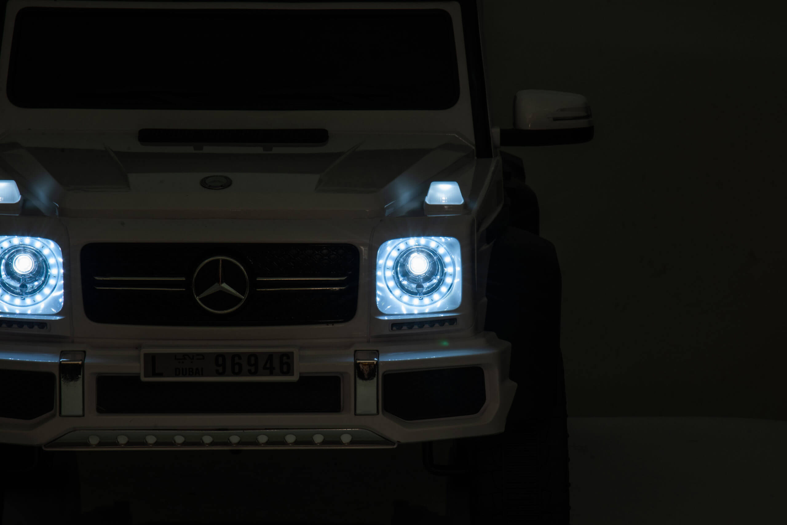 12V Complete Edition 6X6/6WD Mercedes Benz AMG G63 Ride-on Truck, EVA Wheels, Leather Seat, RC image 10