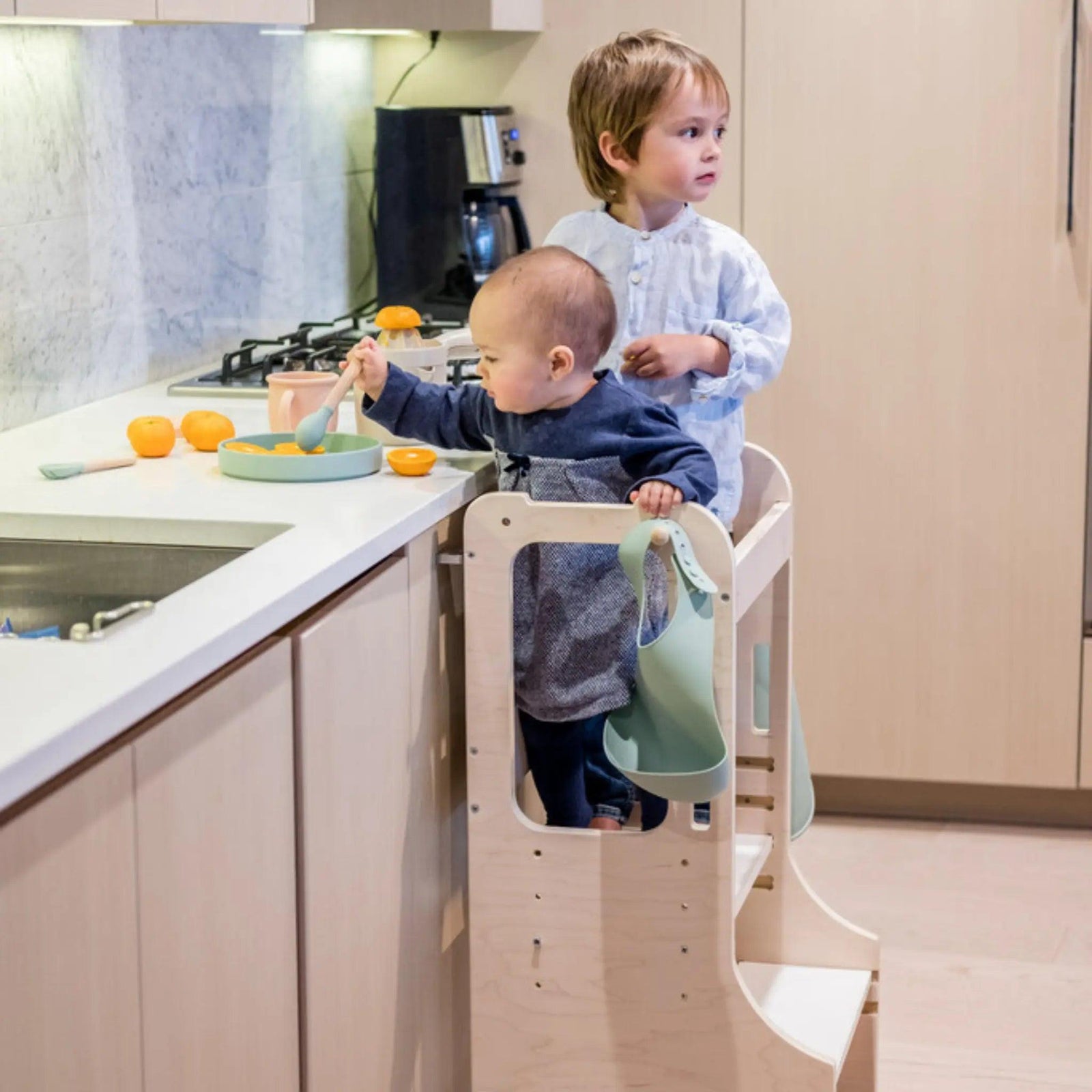 KIWI - Kitchen Tower,  Activity and Learning Stool.