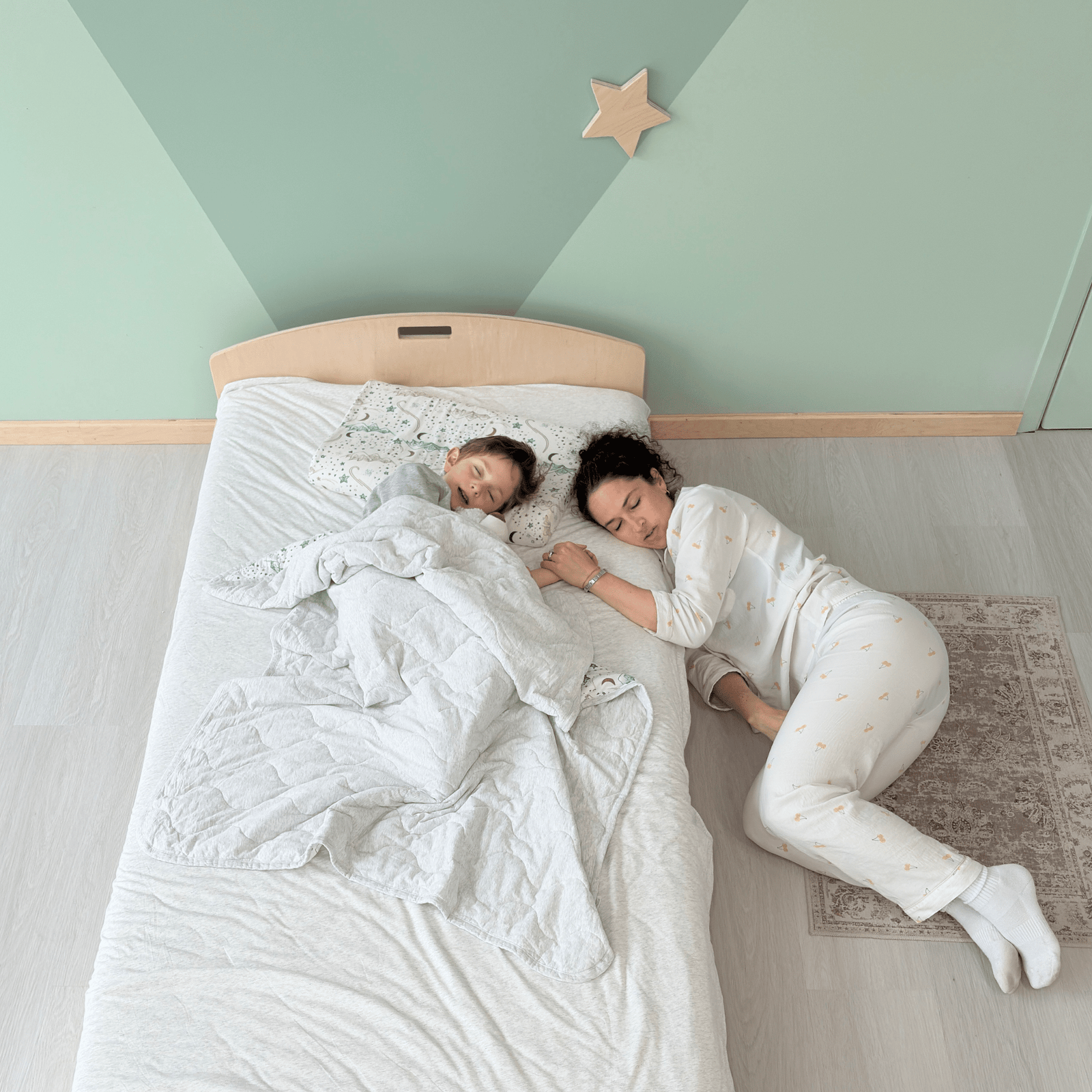 CHERRY TWIN - Montessori Floor Bed.
