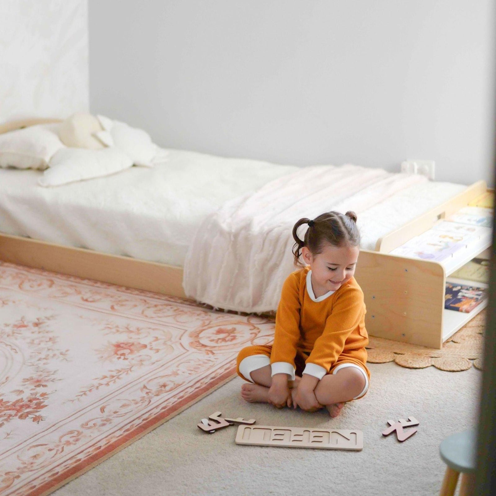 CHERRY JUNIOR - Montessori Floor Bed with Shelves.