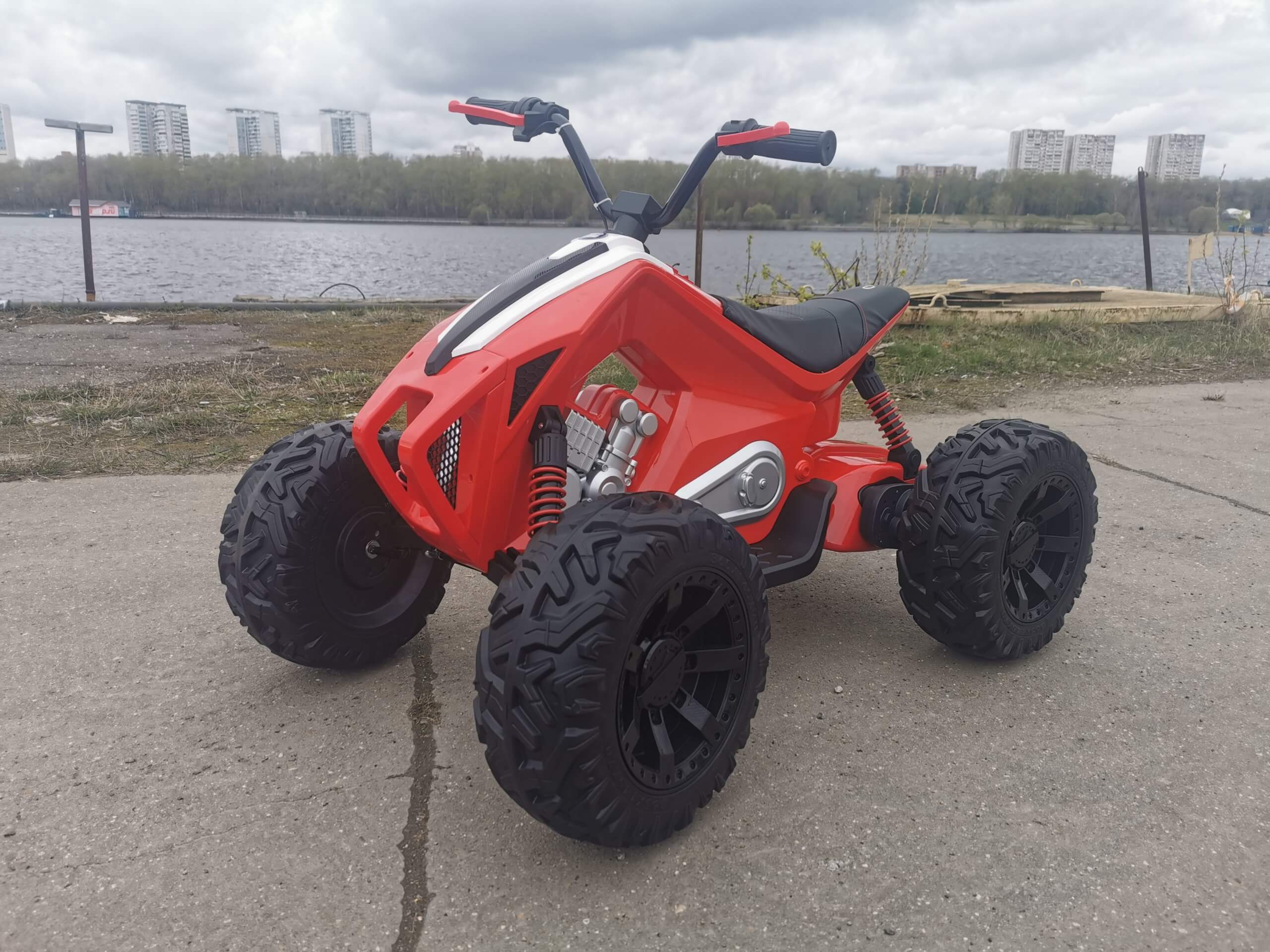 Kids 24v outlet four wheeler